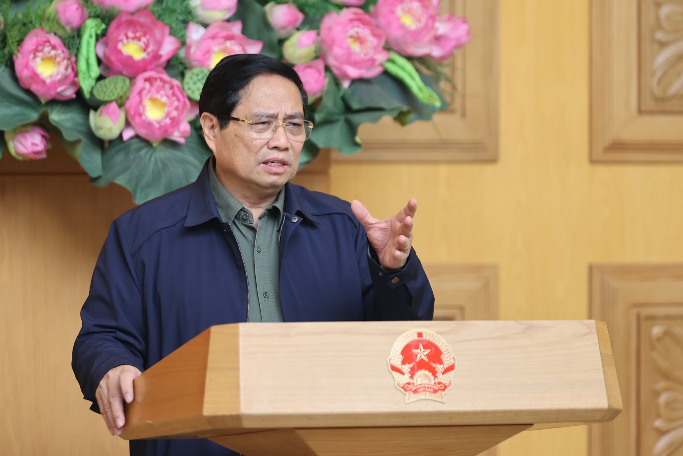 THỦ TƯỚNG CHỈ ĐẠO CẤP BÁCH ỨNG PHÓ MƯA LŨ- Ảnh 1. THỦ TƯỚNG CHỈ ĐẠO CẤP BÁCH ỨNG PHÓ MƯA LŨ- Ảnh 1.