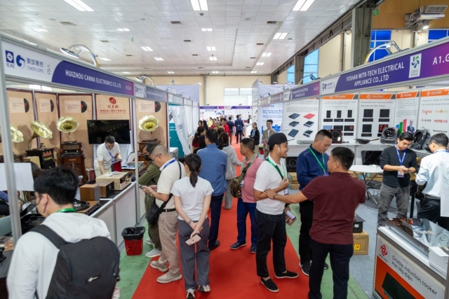 IEAE 2025 thúc đẩy hợp tác công nghệ và phát triển ngành điện tử thông minh tại Việt Nam