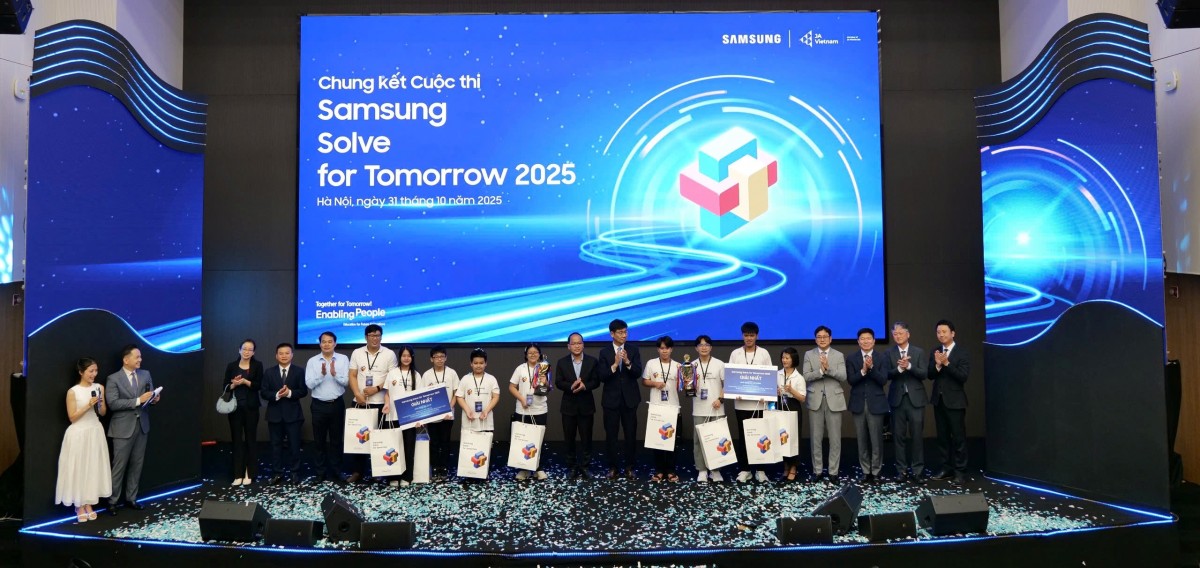 Hai dự án ứng dụng AI và công nghệ thể thao giành giải Nhất Samsung Solve for Tomorrow 2025 Hai dự án ứng dụng AI và công nghệ thể thao giành giải Nhất Samsung Solve for Tomorrow 2025