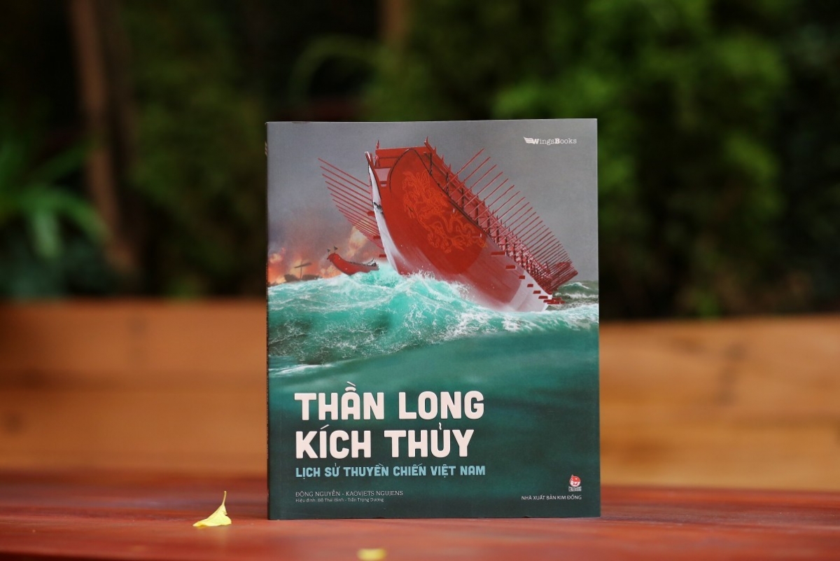 Ra mắt ấn phẩm sách 