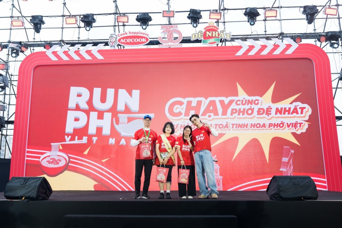 Hơn 3.000 người tham dự 'Chạy cùng Phở Đệ Nhất - Tự hào lan tỏa tinh hoa phở Việt'