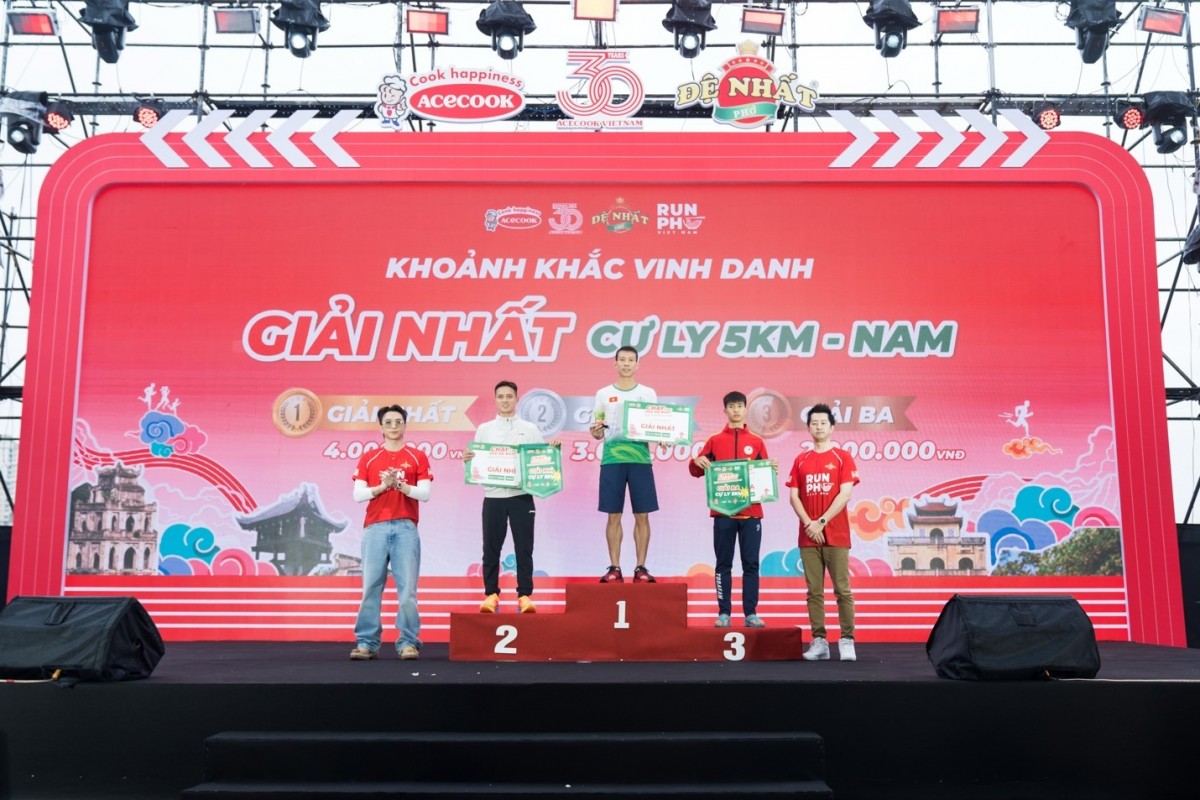 Hơn 3.000 người tham dự 'Chạy cùng Phở Đệ Nhất - Tự hào lan tỏa tinh hoa phở Việt'