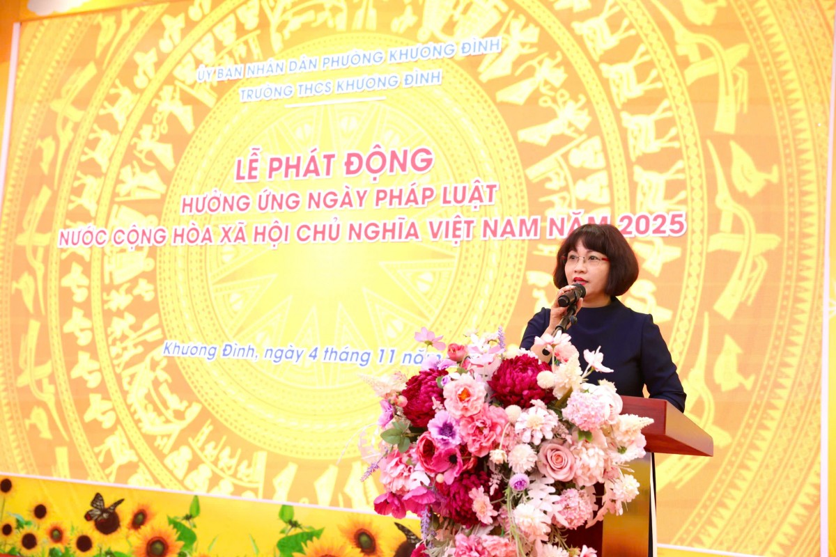 Hà Nội: Trường THCS Khương Đình tổ chức hoạt động hưởng ứng Ngày Pháp luật Việt Nam 2025 Hà Nội: Trường THCS Khương Đình tổ chức hoạt động hưởng ứng Ngày Pháp luật Việt Nam 2025