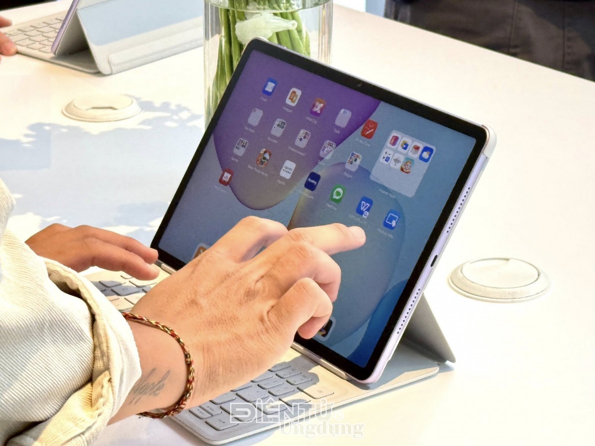 HUAWEI ra mắt máy tính bảng lý tưởng trong phân khúc dưới 10 triệu đồng HUAWEI ra mắt máy tính bảng lý tưởng trong phân khúc dưới 10 triệu đồng