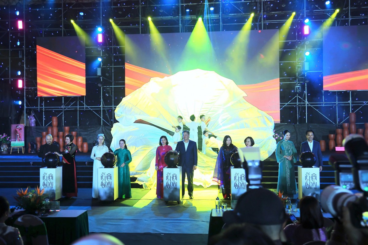 Lễ hội Áo dài Du lịch Hà Nội 2025 - bừng sáng không gian di sản giữa lòng Thủ đô