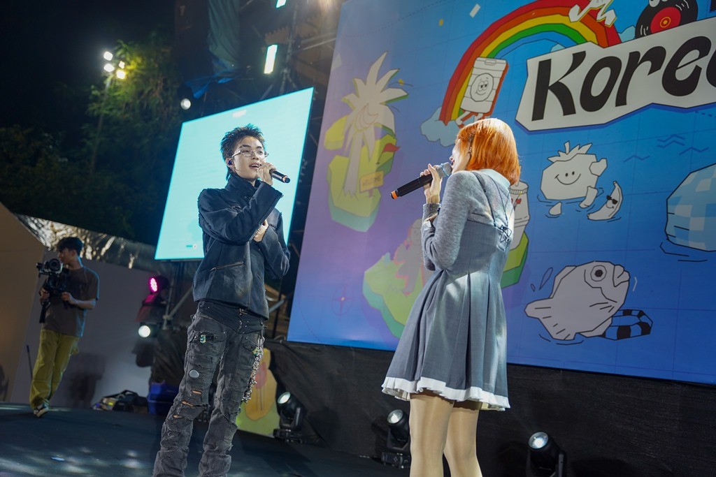 Hà Nội náo nhiệt với sự kiện 'I Like It Korea Milk': Thử sữa Hàn Quốc, thưởng thức âm nhạc