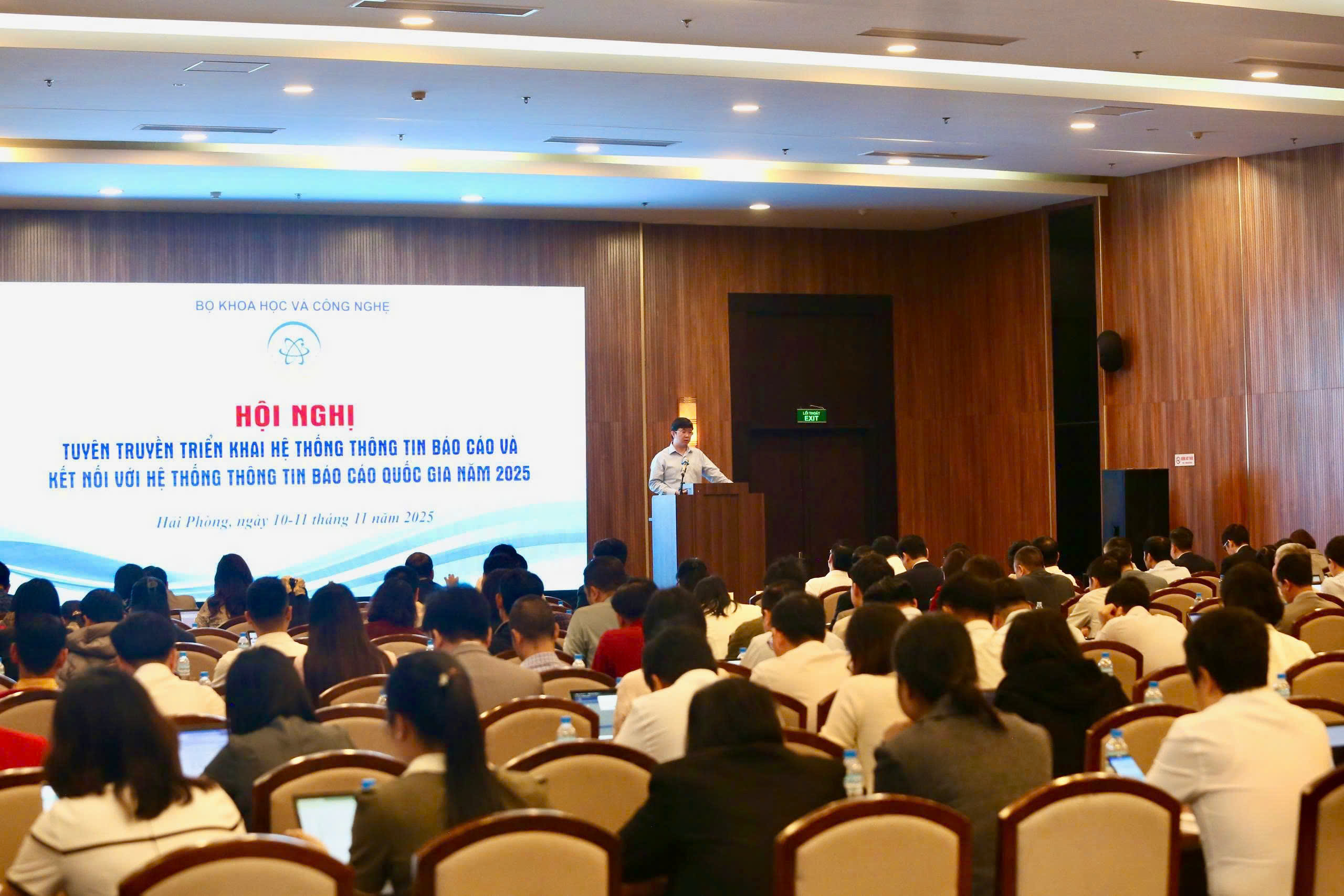 Từ báo cáo đến dữ liệu số: Bộ KH&CN tăng tốc chuyển đổi phương thức điều hành- Ảnh 2.