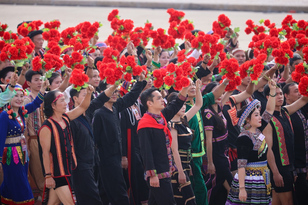 Phát huy sức mạnh đại đoàn kết toàn dân tộc để phát triển đất nước