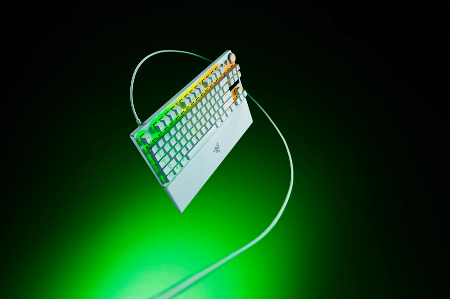 Bộ đôi bàn phím Razer Huntsman V3 Pro 8KHz - trợ thủ đắc lực của tuyển thủ eSports