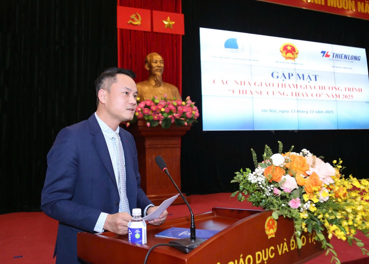 Bộ GD&ĐT gặp mặt 80 gương giáo viên chương trình 'Chia sẻ cùng thầy cô' năm 2025