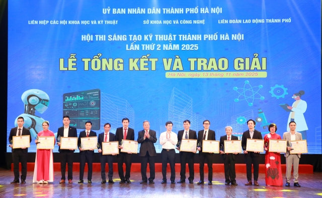 52 đề tài đạt giải tại Hội thi Sáng tạo Kỹ thuật thành phố Hà Nội lần thứ II