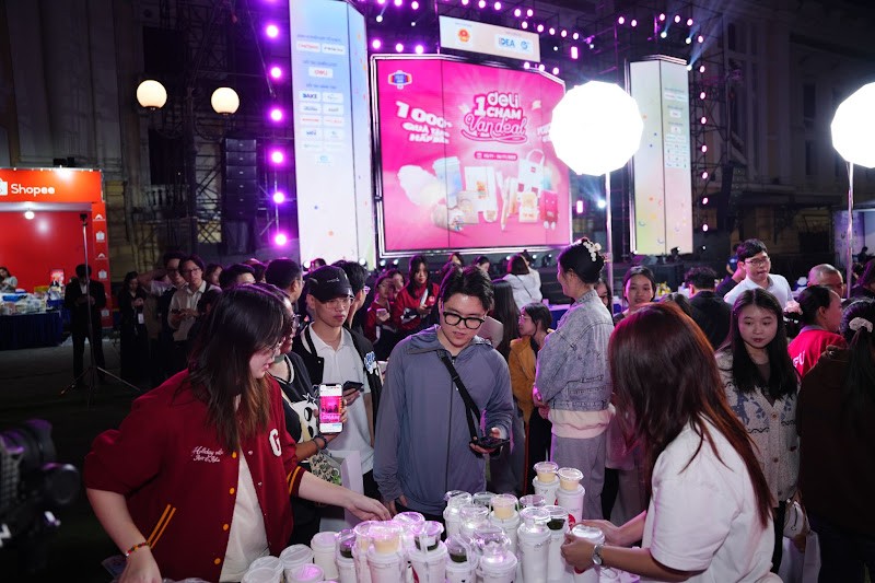 Khai mạc Ngày mua sắm trực tuyến Việt Nam – Online Friday 2025 Khai mạc Ngày mua sắm trực tuyến Việt Nam – Online Friday 2025