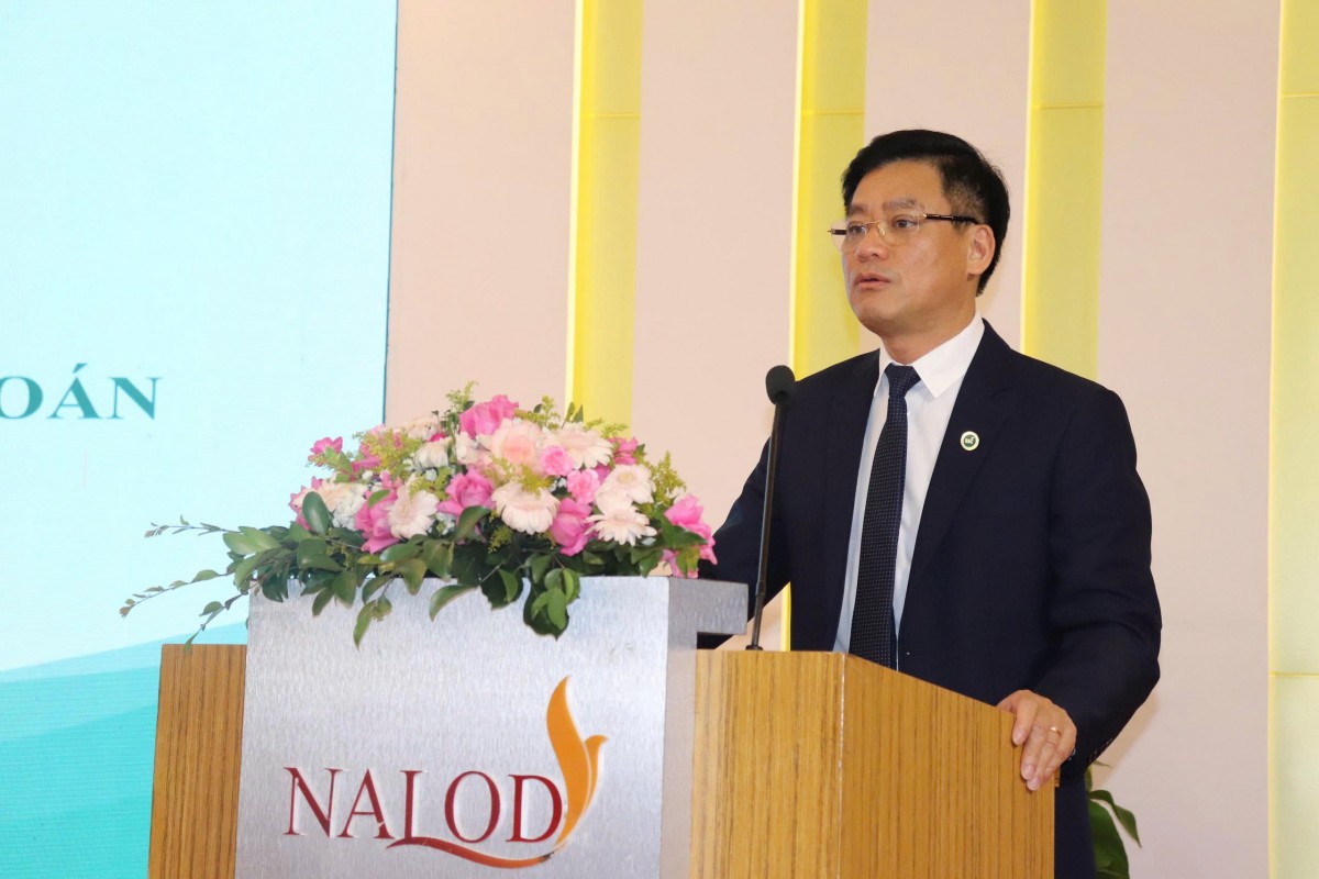 Phó Chủ tịch UBCKNN Hoàng Văn Thu Phó Chủ tịch UBCKNN Hoàng Văn Thu