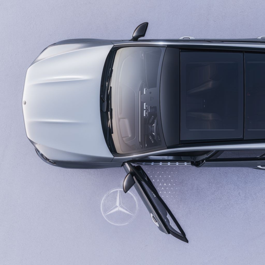 Mercedes-Benz GLE 400 e 4MATIC giá 4,669 tỷ đồng - mẫu SUV PHEV đầu tiên tại Việt Nam