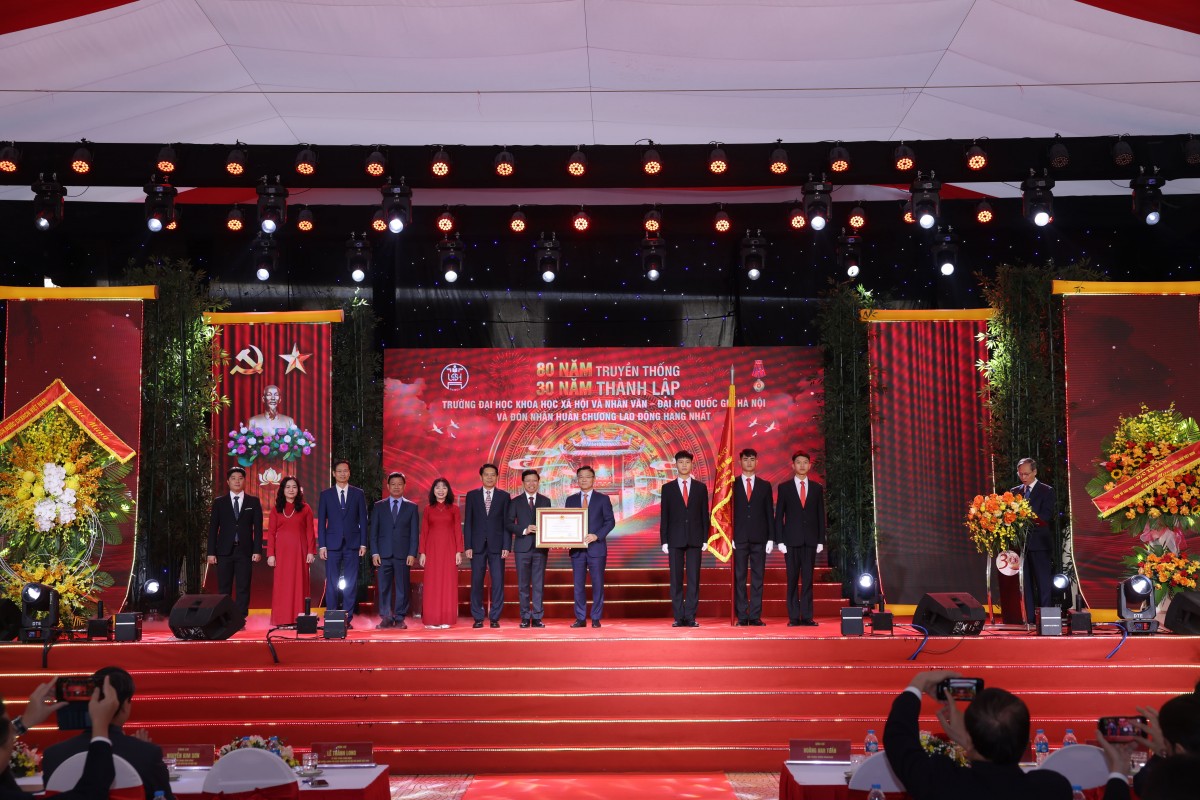 Trường Đại học Khoa học Xã hội và Nhân văn: Tám thập kỷ tâm huyết vì nền tảng trí tuệ quốc gia Trường Đại học Khoa học Xã hội và Nhân văn: Tám thập kỷ tâm huyết vì nền tảng trí tuệ quốc gia