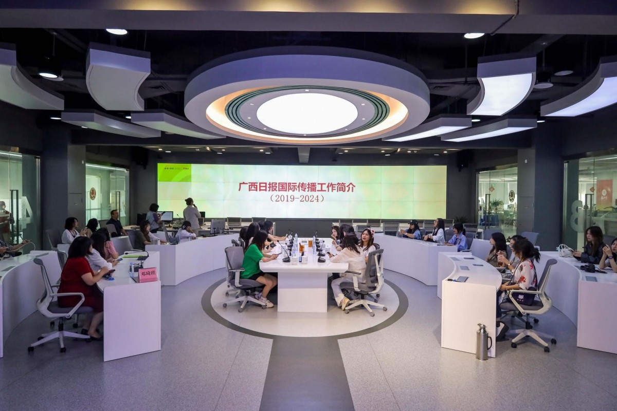 Trường Đại học Khoa học Xã hội và Nhân văn: Tám thập kỷ tâm huyết vì nền tảng trí tuệ quốc gia Trường Đại học Khoa học Xã hội và Nhân văn: Tám thập kỷ tâm huyết vì nền tảng trí tuệ quốc gia