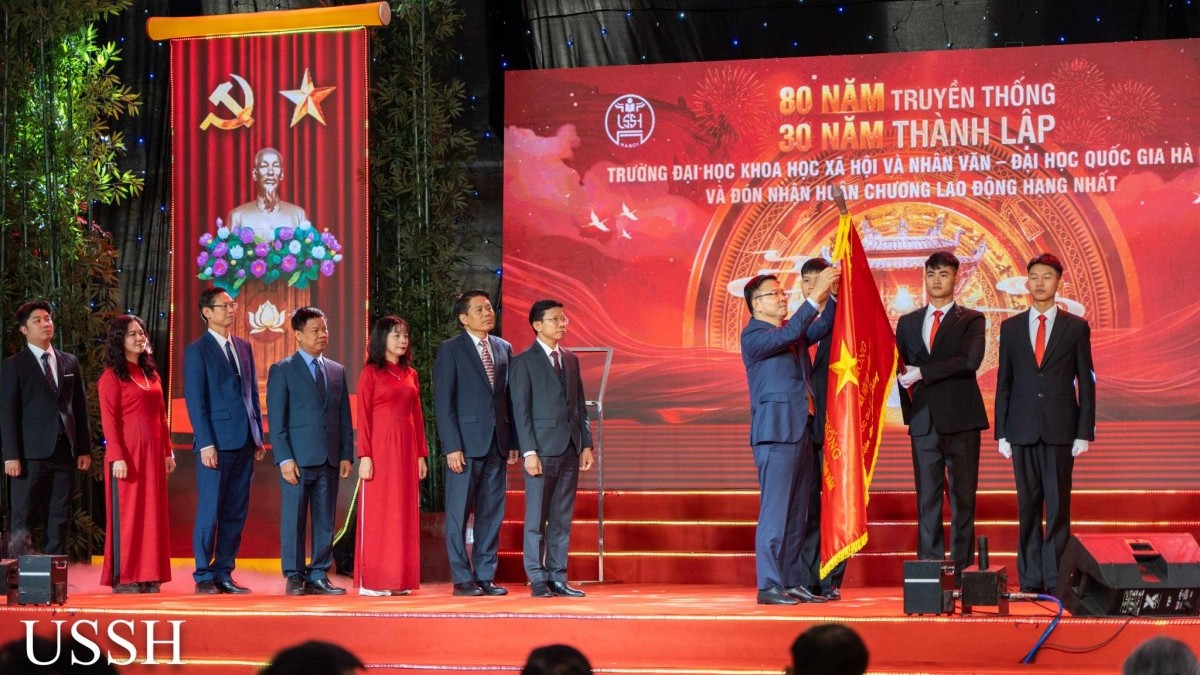 Hào khí 80 năm Văn khoa: Từ Sắc lệnh số 45 đến tầm vóc đại học tinh hoa