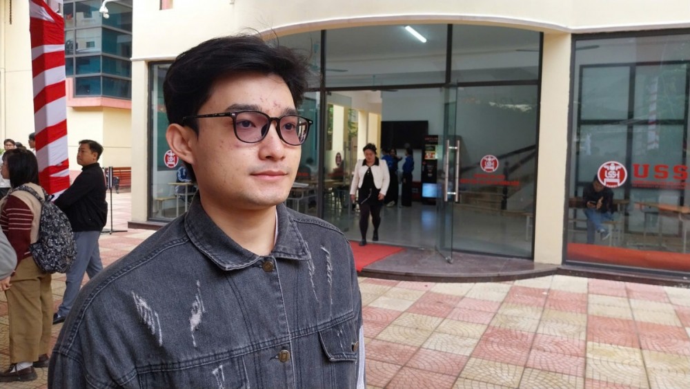 Em Nguyễn Danh Thái sinh viên K68 chuyên ngành Chính trị học Em Nguyễn Danh Thái sinh viên K68 chuyên ngành Chính trị học