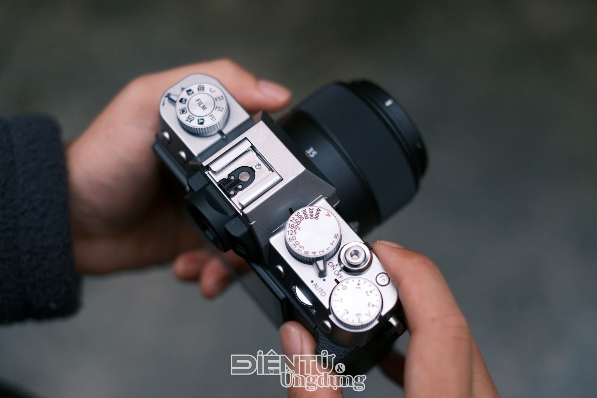 FUJIFILM X-T30 III chính thức ra mắt