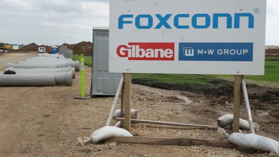 Foxconn hợp tác OpenAI, Nvidia để thoát khỏi vai trò lắp ráp iPhone