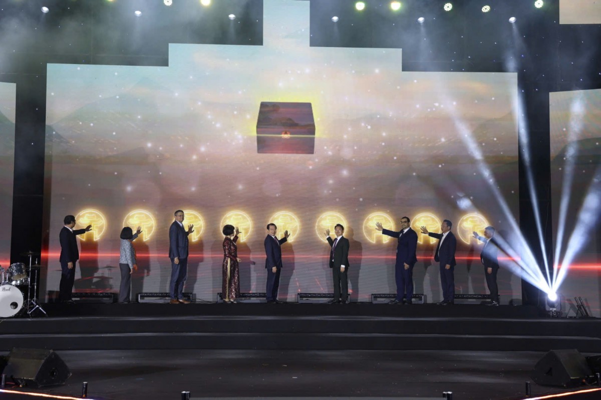 Khai mạc Festival Thu Hà Nội 2025