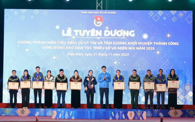 Tuyên dương 36 gương thanh niên dân tộc thiểu số, người có uy tín và tấm gương khởi nghiệp thành công