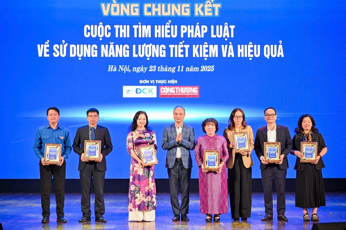 5 đội tranh tài tại Chung kết cuộc thi pháp luật về sử dụng năng lượng tiết kiệm và hiệu quả