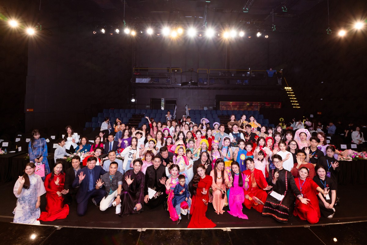 Giọng ca nhí Nguyễn Ngọc Kim Cương gây ấn tượng mạnh trong MV Oẳn Tù Tì