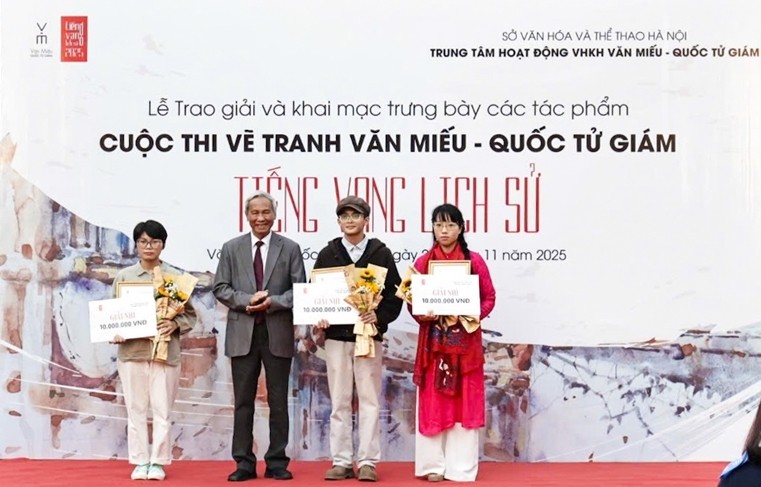 Khai mạc trưng bày và trao giải Cuộc thi vẽ tranh Tiếng vang lịch sử2025