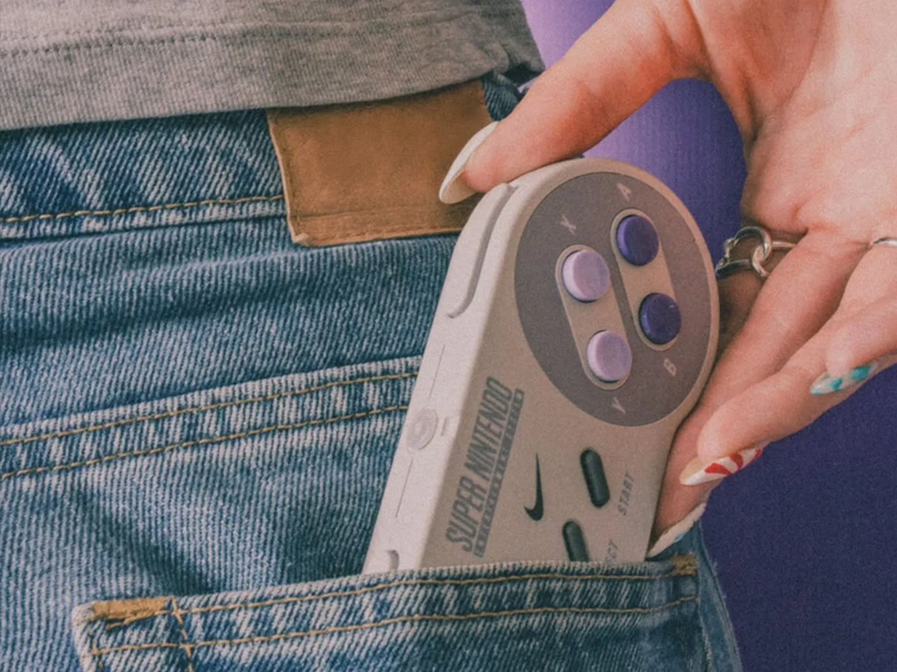 Độc lạ: Nhà thiết kế Singapore giới thiệu mẫu giày Nike tích hợp máy chơi game Console Độc lạ: Nhà thiết kế Singapore giới thiệu mẫu giày Nike tích hợp máy chơi game Console