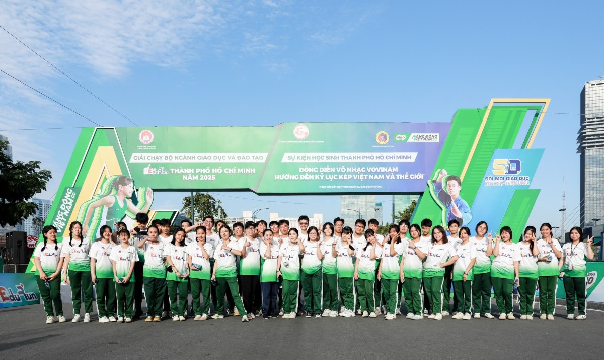 60.000 học sinh TP.HCM phá kỷ lục thế giới với màn trình diễn Vovinam