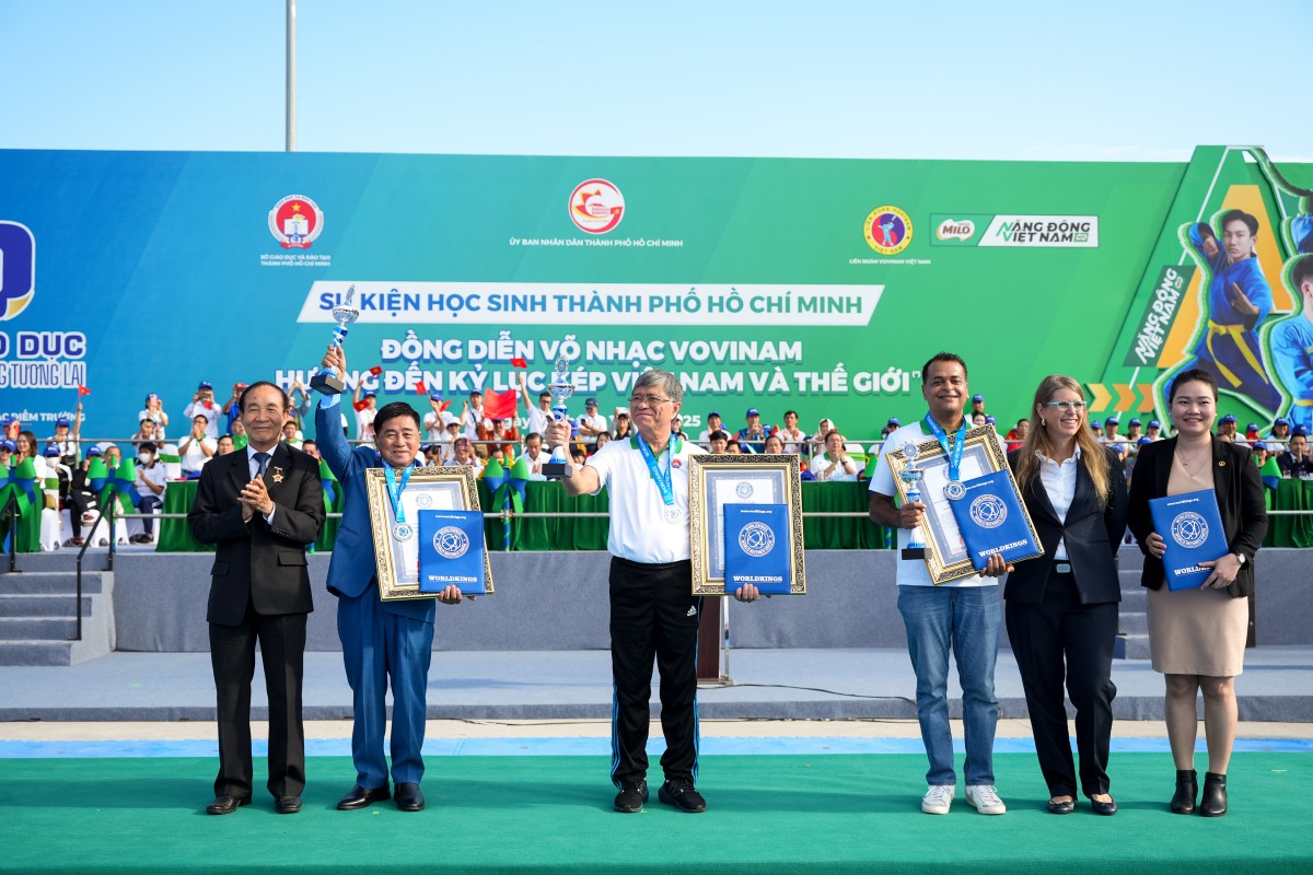 60.000 học sinh TP. HCM lập kỷ lục kép Việt Nam và thế giới với màn đồng diễn võ nhạc Vovinam ấn tượng