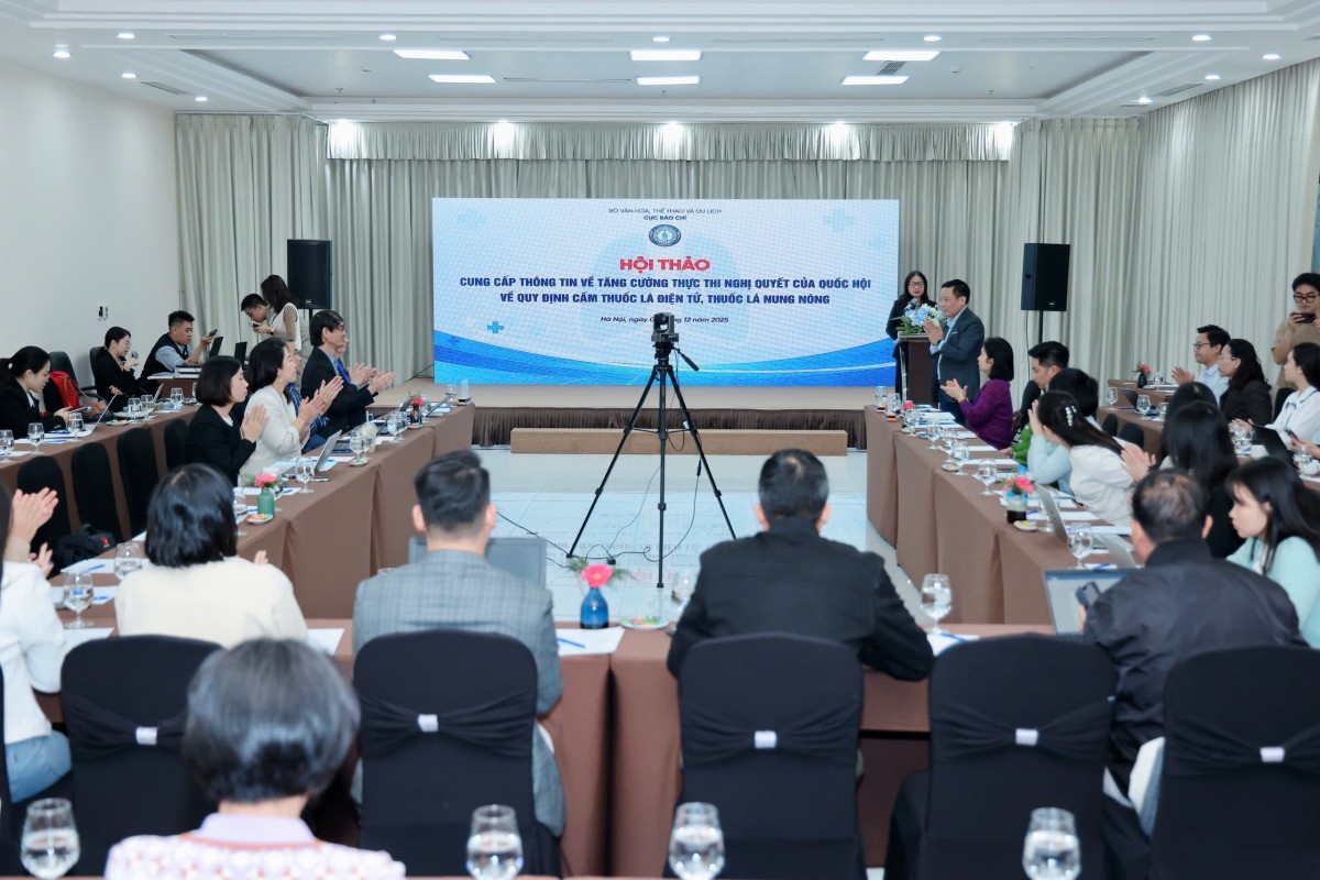 Số ca cấp cứu liên quan đến thuốc lá điện tử, nung nóng giảm 70% sau “lệnh” cấm