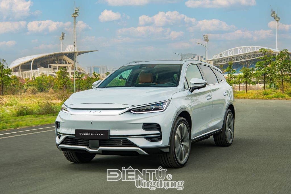 BYD Việt Nam ưu đãi tháng 12: Rinh xe xịn - Đón Noel