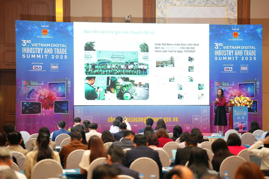 Ngành Công Thương vạch lộ trình chuyển đổi số và xanh đến 2030