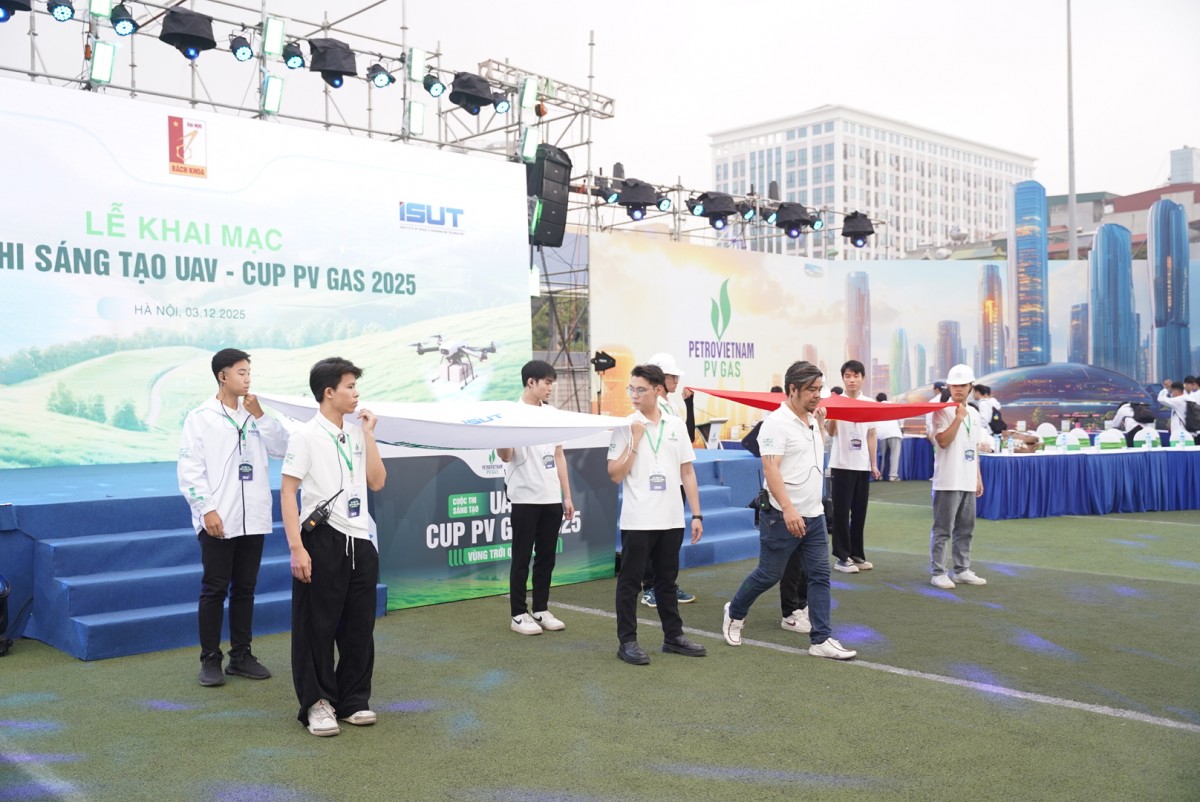 Khai mạc Cuộc thi Sáng tạo UAV dành cho sinh viên toàn quốc