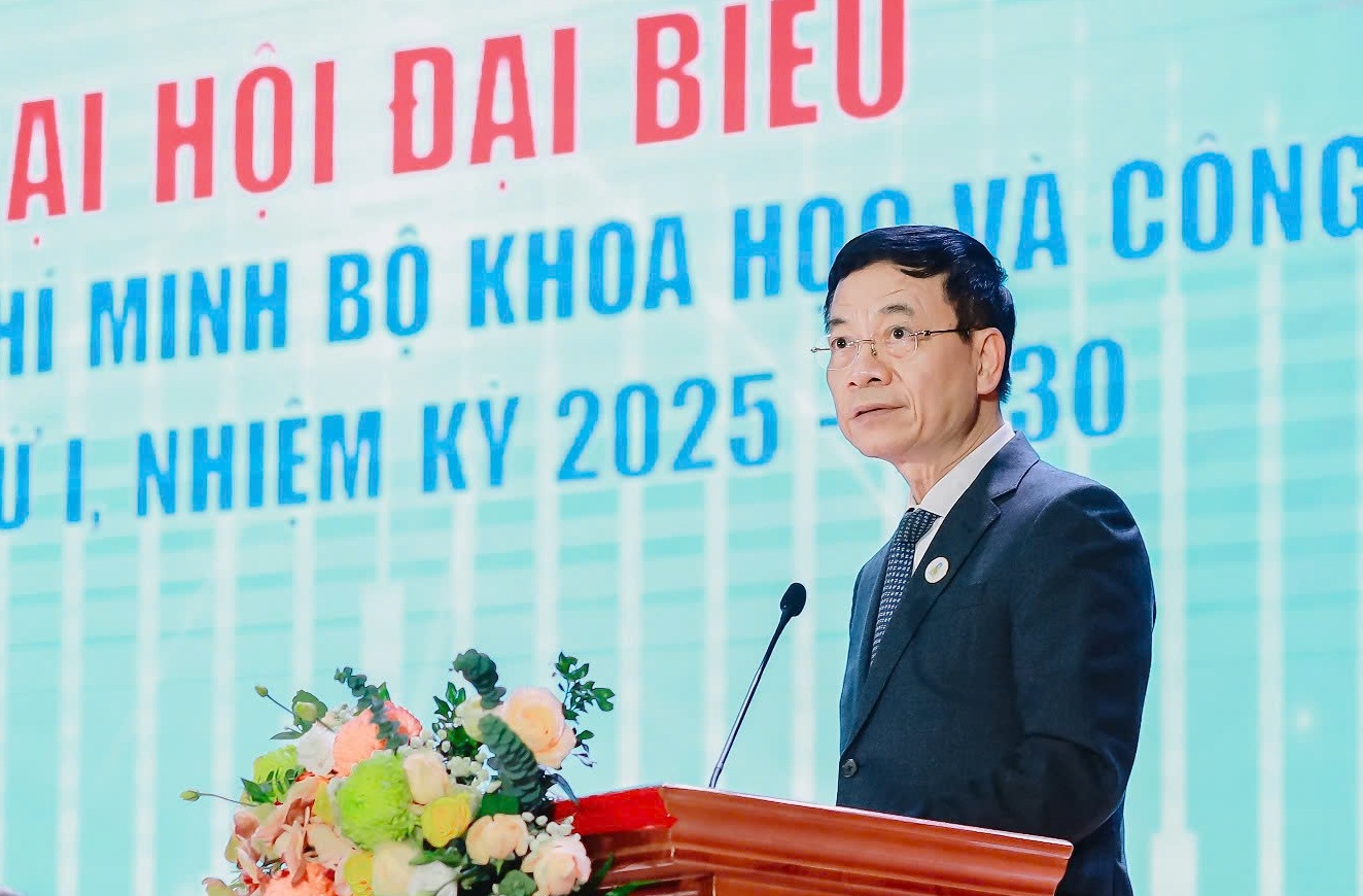 'Hãy để tuổi trẻ của chúng ta để lại dấu ấn, để khi nhìn lại mỗi người đều có thể tự hào' - Ảnh 1.