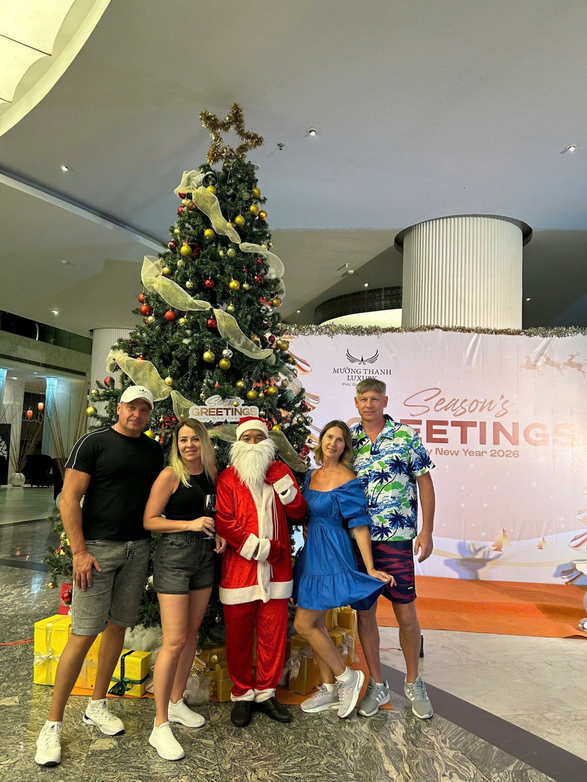 Mùa lễ hội Noel đầy cảm xúc của Tập đoàn Mường Thanh Mùa lễ hội Noel đầy cảm xúc của Tập đoàn Mường Thanh