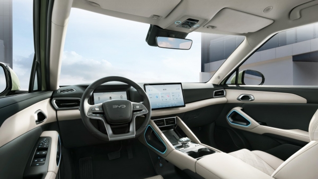 BYD ATTO 2 định nghĩa lại chuẩn mực xe điện đô thị tầm giá dưới 700 triệu