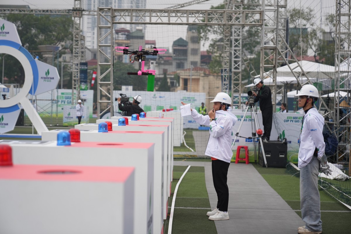 Đại học Tôn Đức Thắng vô địch Cuộc thi sáng tạo UAV 2025 - Cup PV GAS Đại học Tôn Đức Thắng vô địch Cuộc thi sáng tạo UAV 2025 - Cup PV GAS