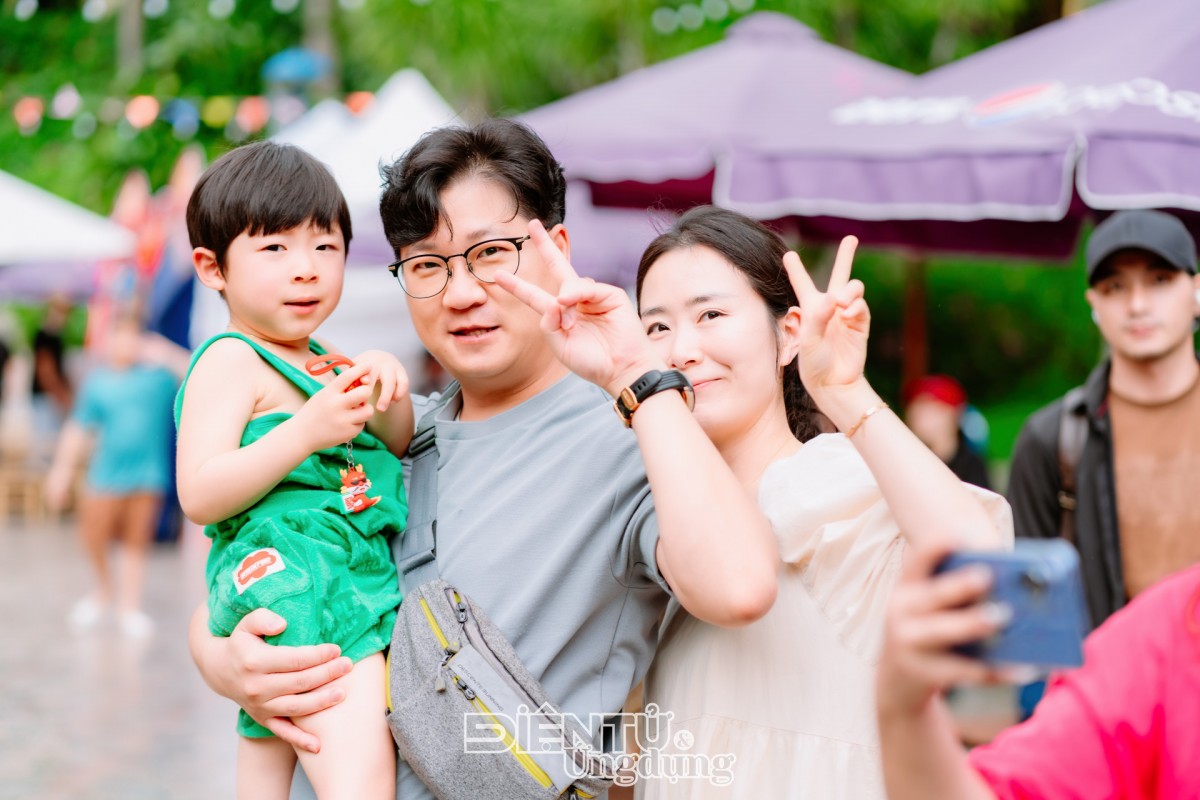 Việt Nam đang trở thành điểm đến mới của các gia đình trong mùa lễ hội Việt Nam đang trở thành điểm đến mới của các gia đình trong mùa lễ hội