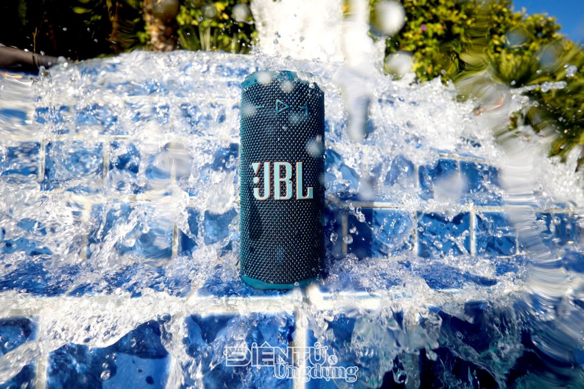 ‘Lon nước ngọt’ phát nhạc mang tên JBL Grip ‘Lon nước ngọt’ phát nhạc mang tên JBL Grip