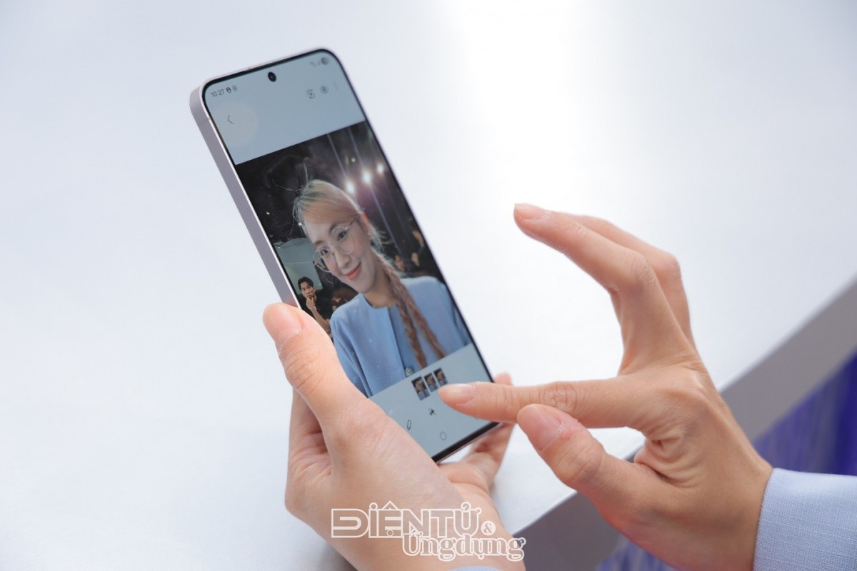 Gợi ý món quà hoàn hảo cho phái đẹp 20/10: gửi tặng trải nghiệm đáng giá cùng Galaxy S25 FE Gợi ý món quà hoàn hảo cho phái đẹp 20/10: gửi tặng trải nghiệm đáng giá cùng Galaxy S25 FE