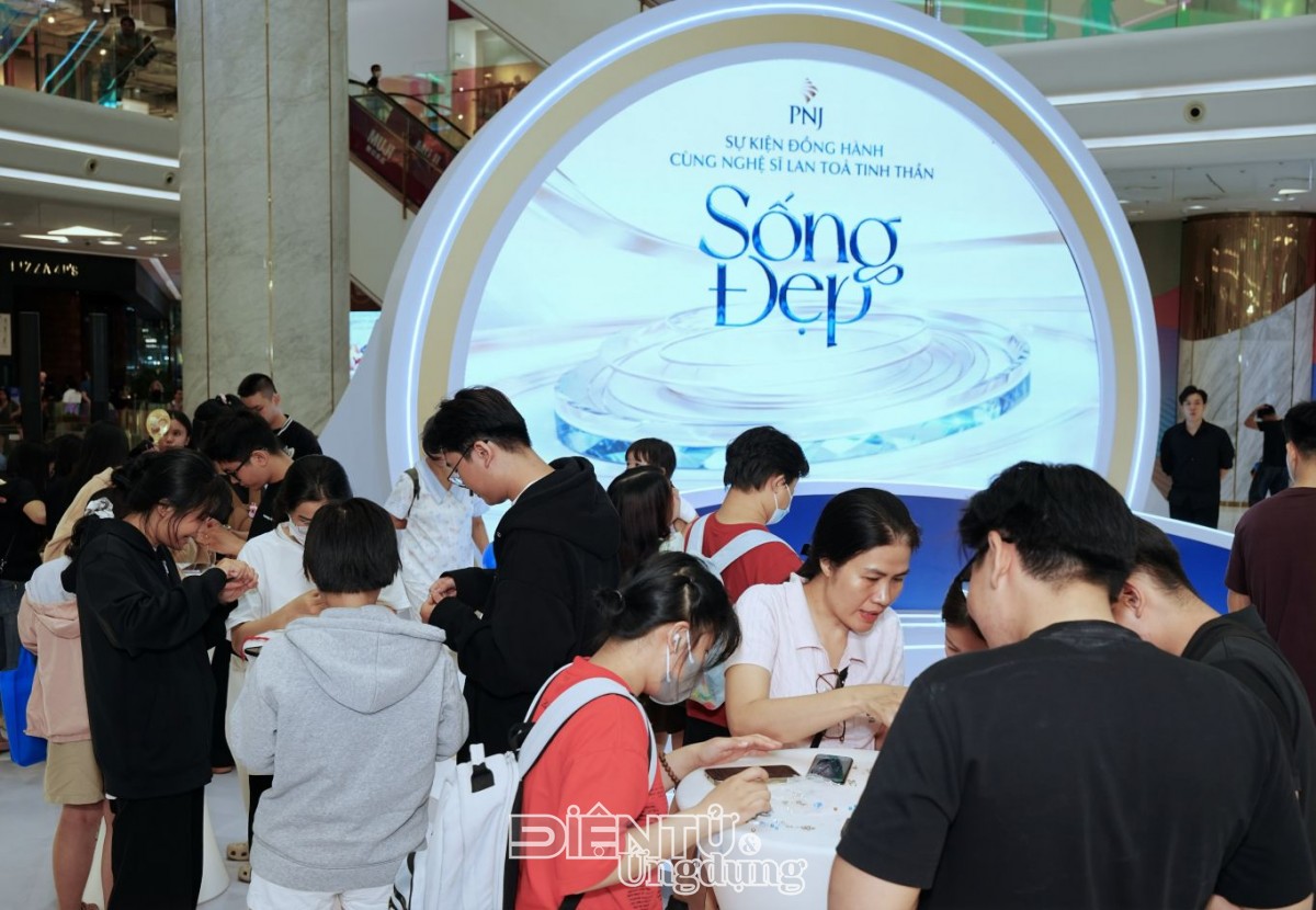 PNJ đồng hành cùng các nghệ sĩ lan tỏa tinh thần Sống Đẹp PNJ đồng hành cùng các nghệ sĩ lan tỏa tinh thần Sống Đẹp