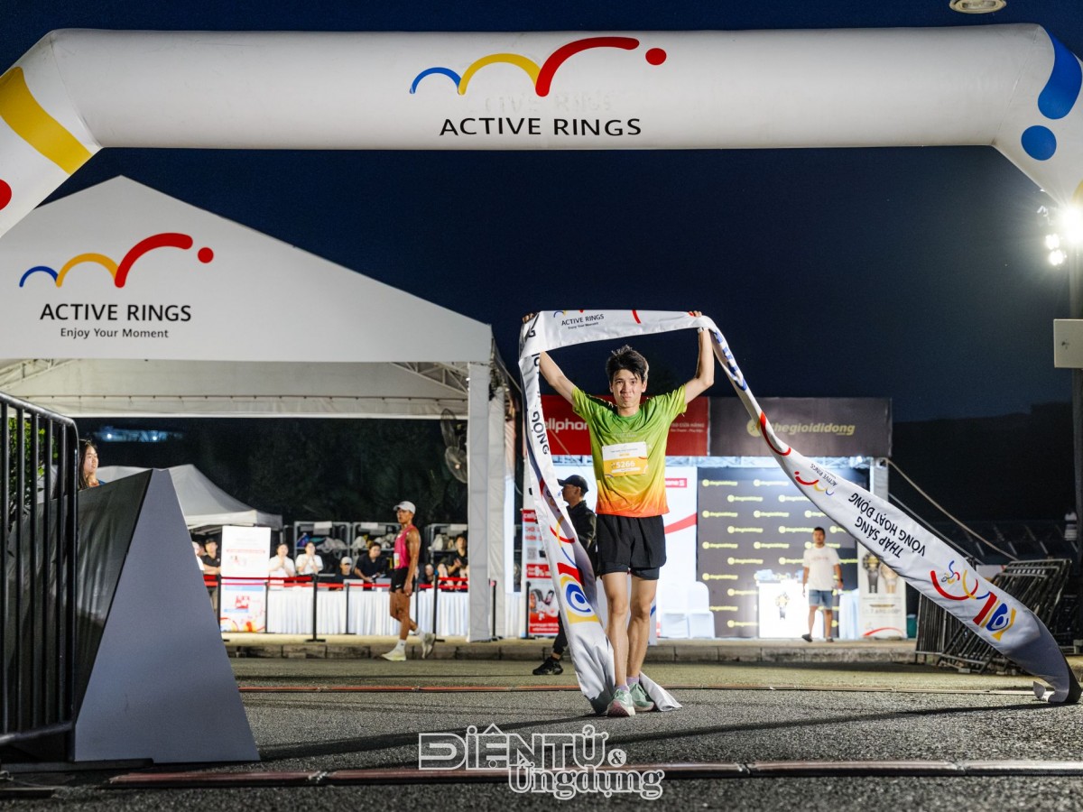 1000 người cùng Huawei ‘Thắp sáng vòng hoạt động’ 1000 người cùng Huawei ‘Thắp sáng vòng hoạt động’