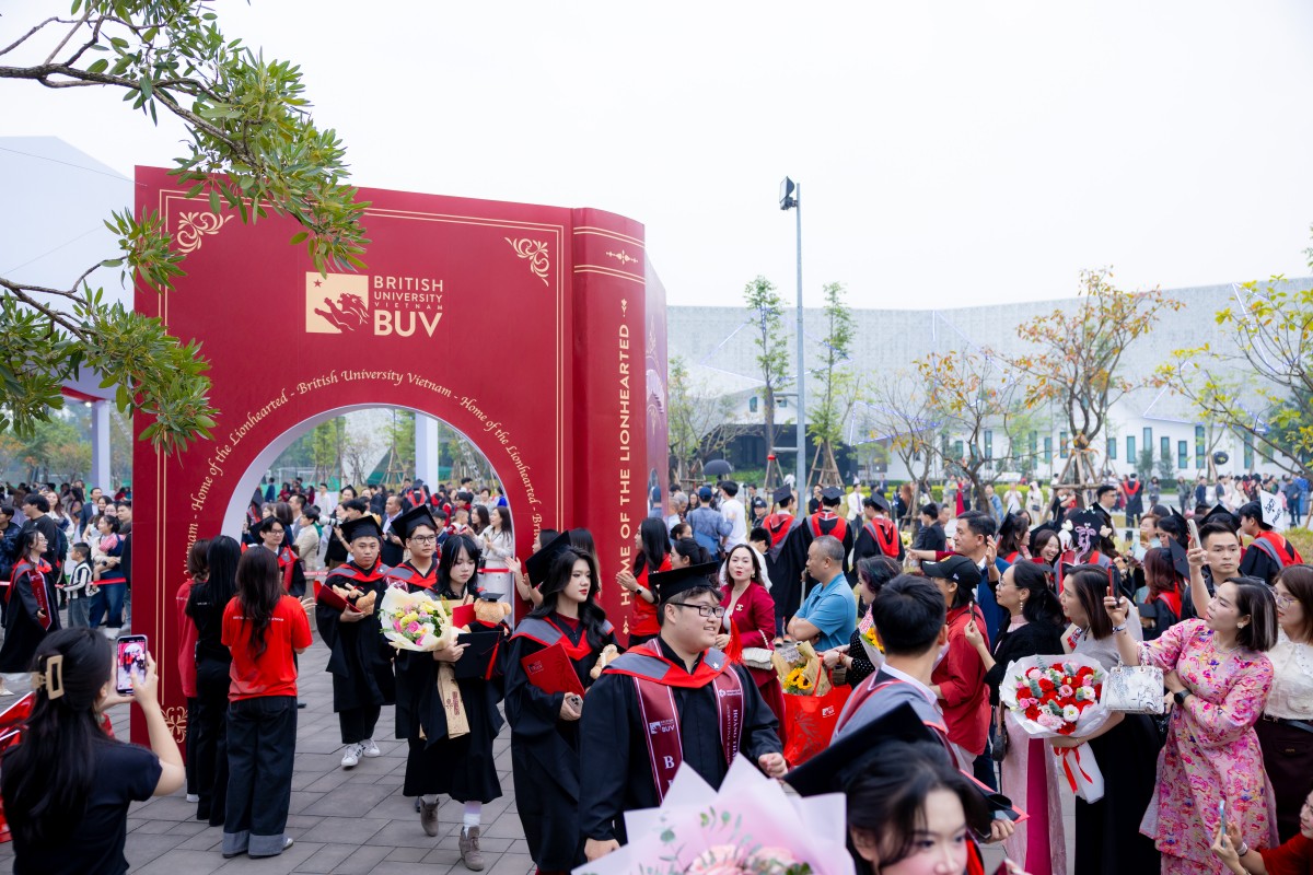 BUV vinh danh thế hệ hơn 600 tân khoa đạt ba cấp độ chuẩn chất lượng BUV vinh danh thế hệ hơn 600 tân khoa đạt ba cấp độ chuẩn chất lượng