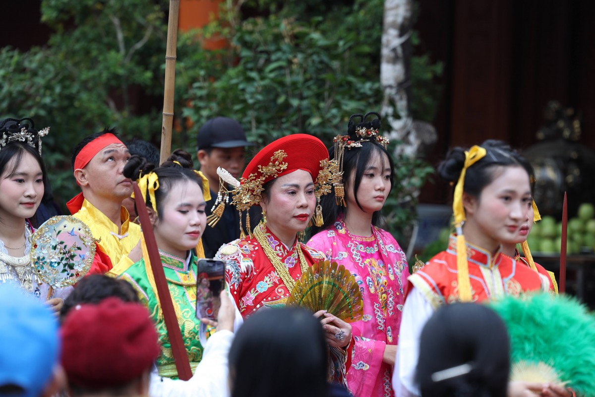 Chương trình diễn xướng thực hành tín ngưỡng thờ Mẫu xứ Đoài năm 2025 Chương trình diễn xướng thực hành tín ngưỡng thờ Mẫu xứ Đoài năm 2025