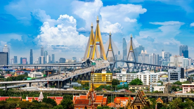 Du khách Việt đi đâu Tết này?