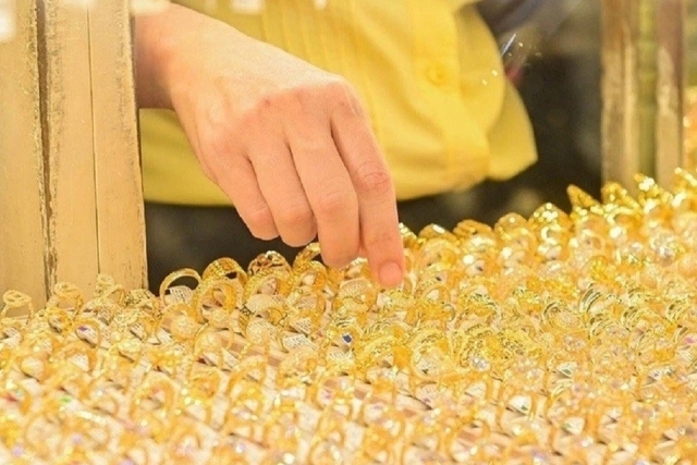 Giá vàng trong nước 18/12 bật tăng mạnh