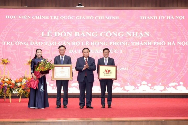 Trường Đào tạo cán bộ Lê Hồng Phong Hà Nội được công nhận đạt chuẩn mức 1